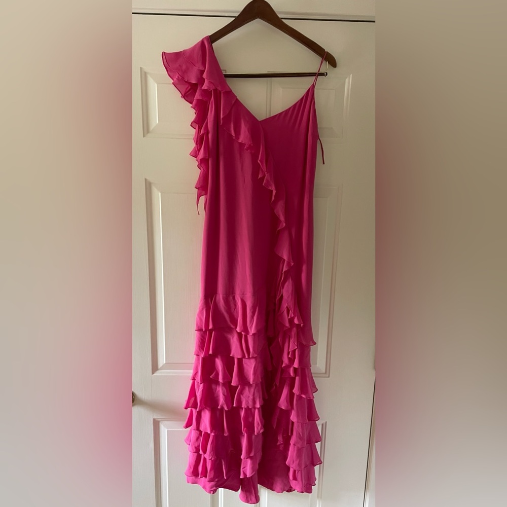 Elegant pink chiffon long dress.  Great for summer weddings, and more.